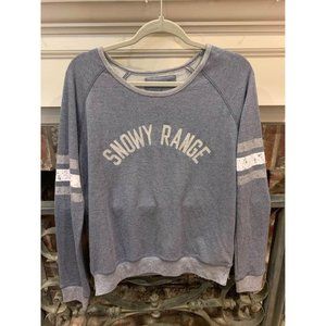Camp David sweatshirt, women’s size medium, gray, snowy range (bin BB)